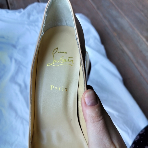 Christian Louboutin Nude Tan Patent Leather Stiletto Pump Heels Pointy Toe - Picture 12 of 14